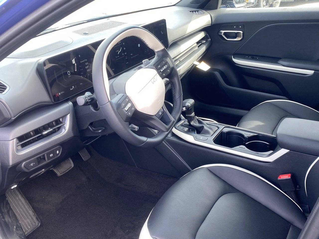 New 2025 Kia K4 GT-Line image 13