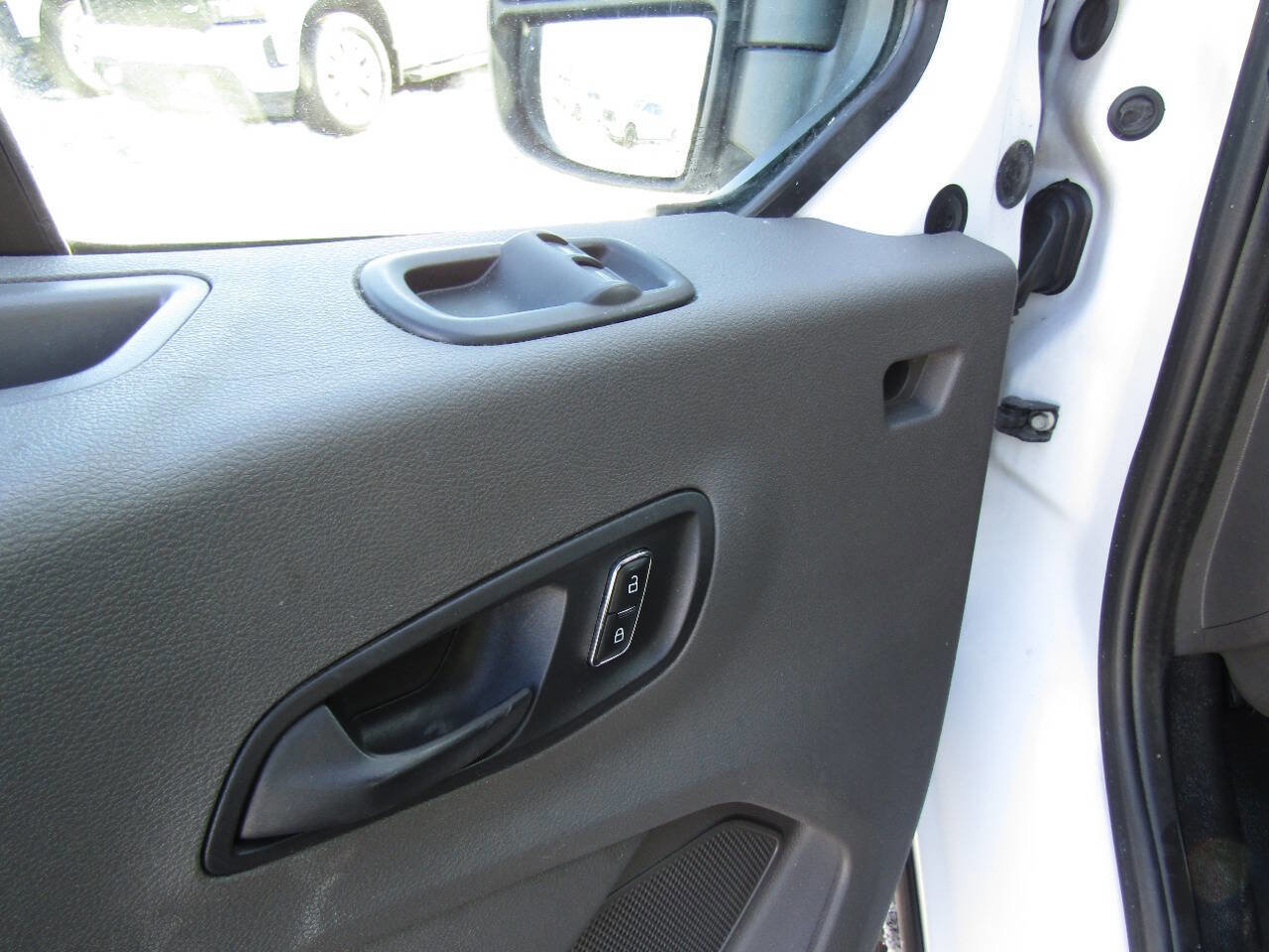 Used 2022 Ford Transit 250 250 AWD 3dr LWB Medium Roof Ca image 19