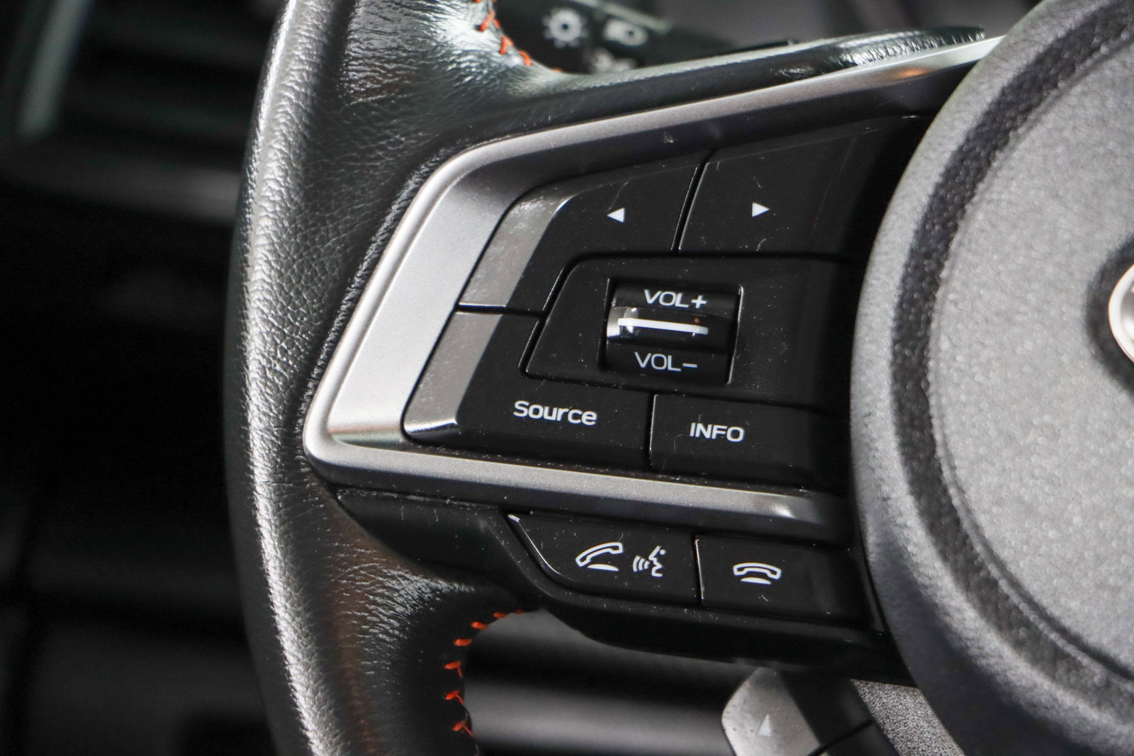 Used 2021 Subaru Crosstrek 2.0i Premium w/ Moonroof Package image 13