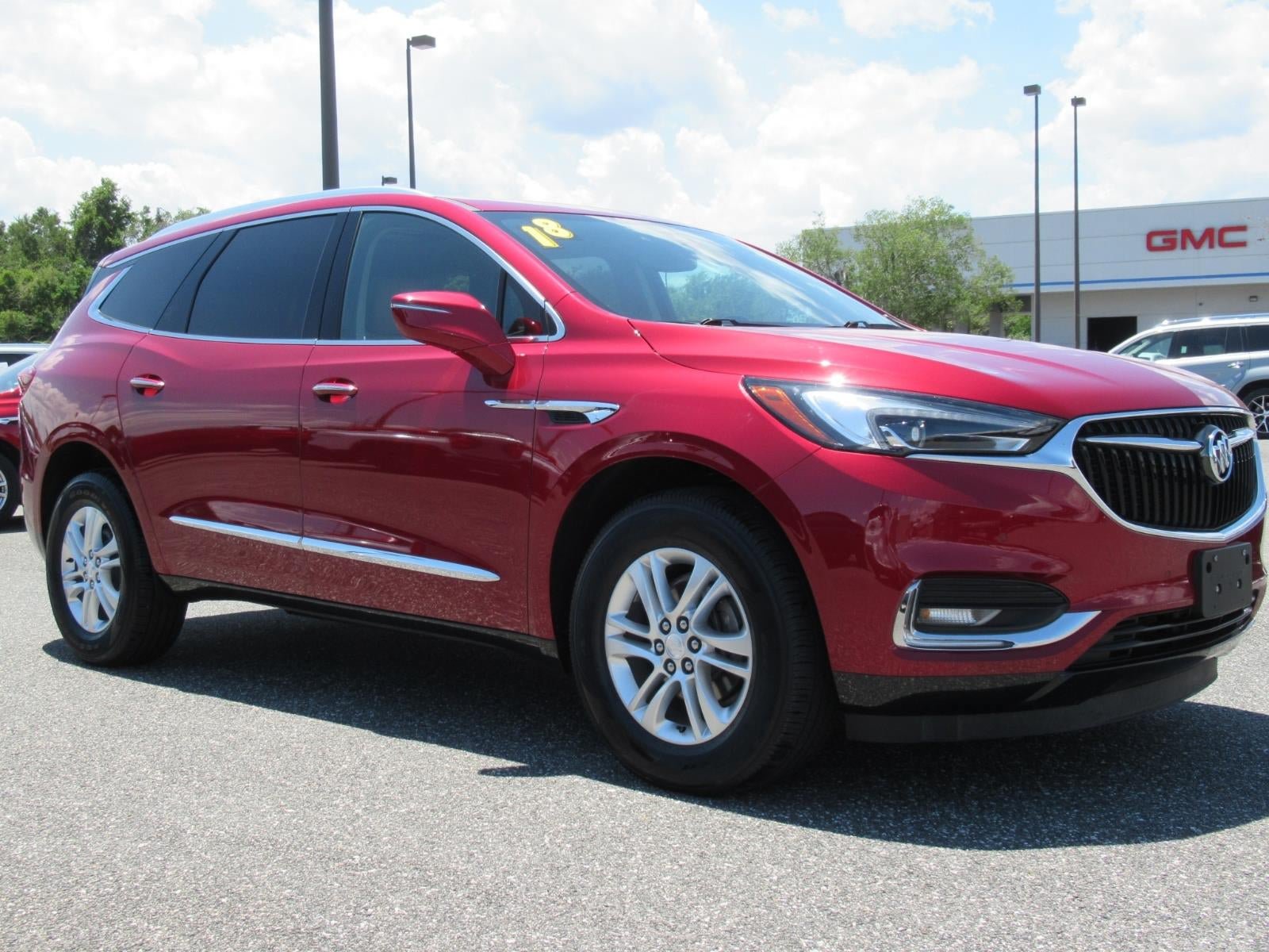 Used 2018 Buick Enclave Premium FWD image 1