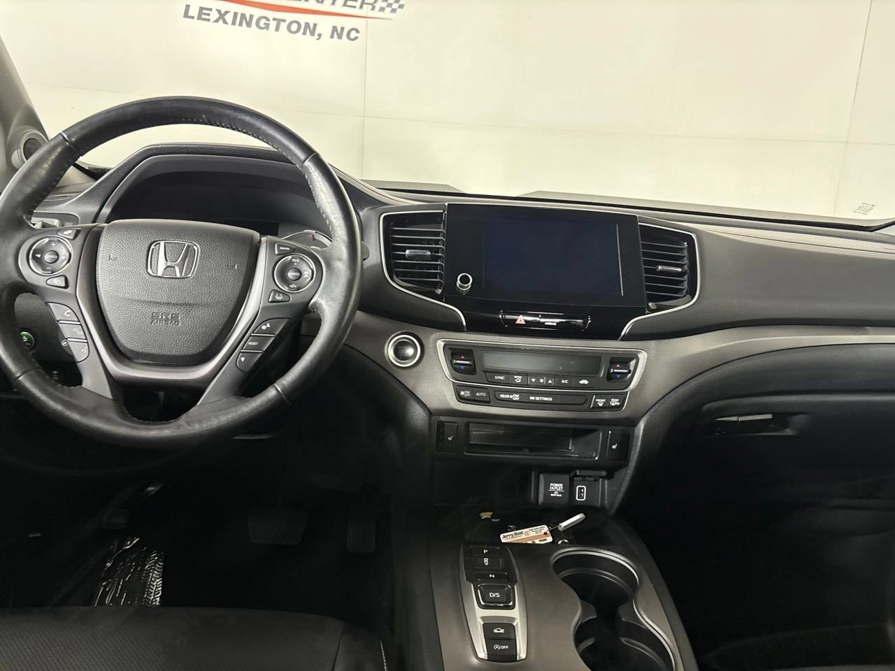 Used 2023 Honda Ridgeline RTL-E image 25