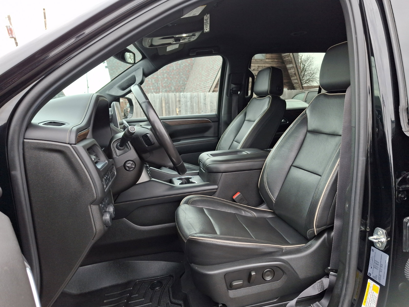 Used 2021 Chevrolet Suburban Premier image 14