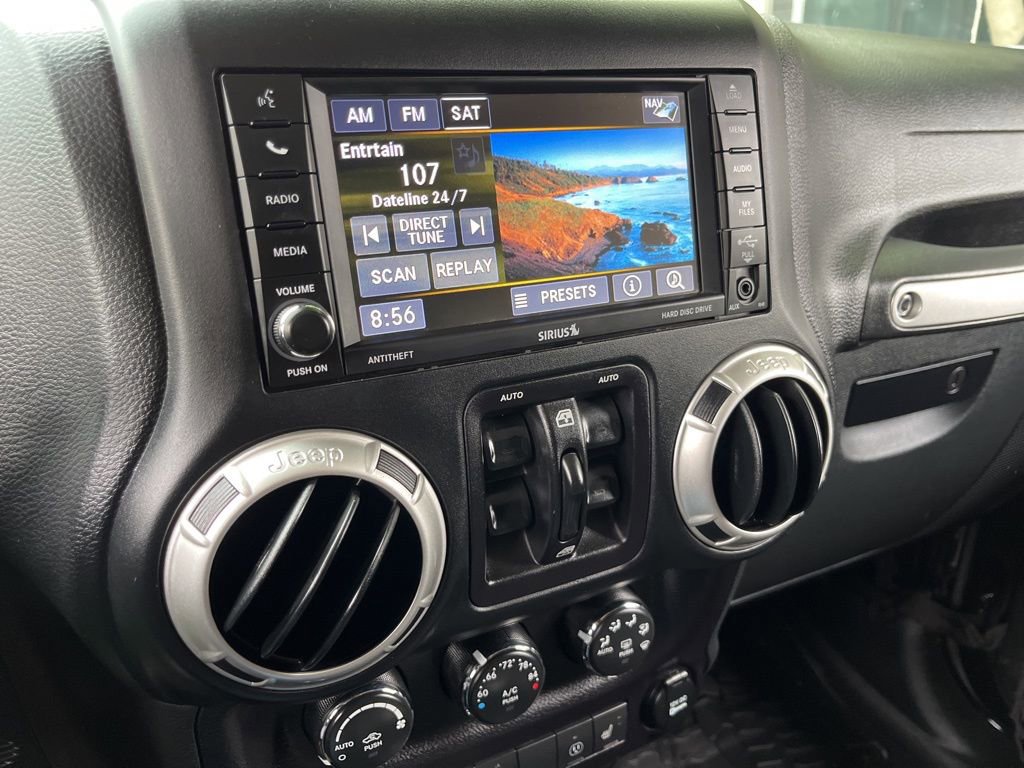 Used 2018 Jeep Wrangler Unlimited Rubicon w/ Cold Weather Group AWD/4WD image 36