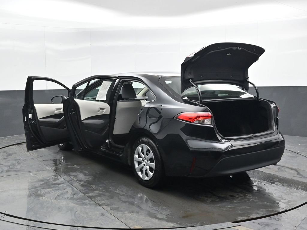 Used 2024 Toyota Corolla LE image 52