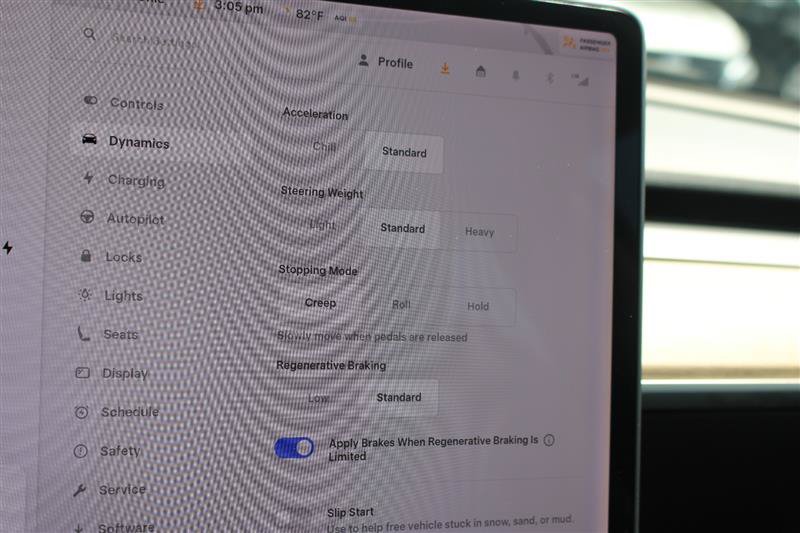 Used 2018 Tesla Model 3 Mid Range RWD image 13