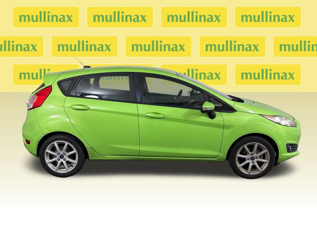 Used 2015 Ford Fiesta SE w/ Equipment Group 201A FWD image 2