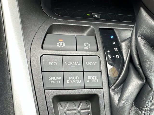 Used 2021 Toyota RAV4 XLE Premium AWD/4WD image 14