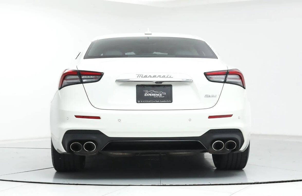 Used 2022 Maserati Ghibli Modena RWD image 4