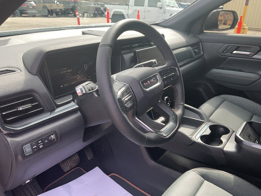 Used 2026 GMC Terrain AT4 w/ Convenience Package III image 10