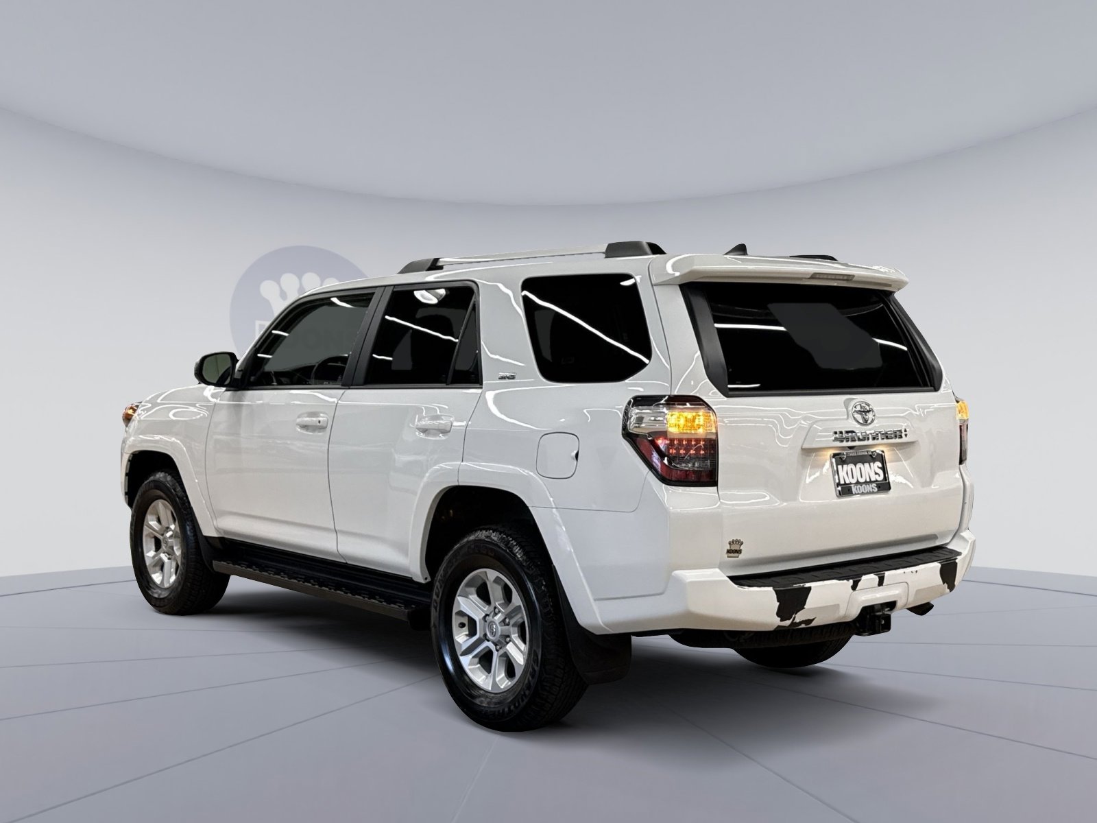 Used 2024 Toyota 4Runner SR5 AWD/4WD image 8
