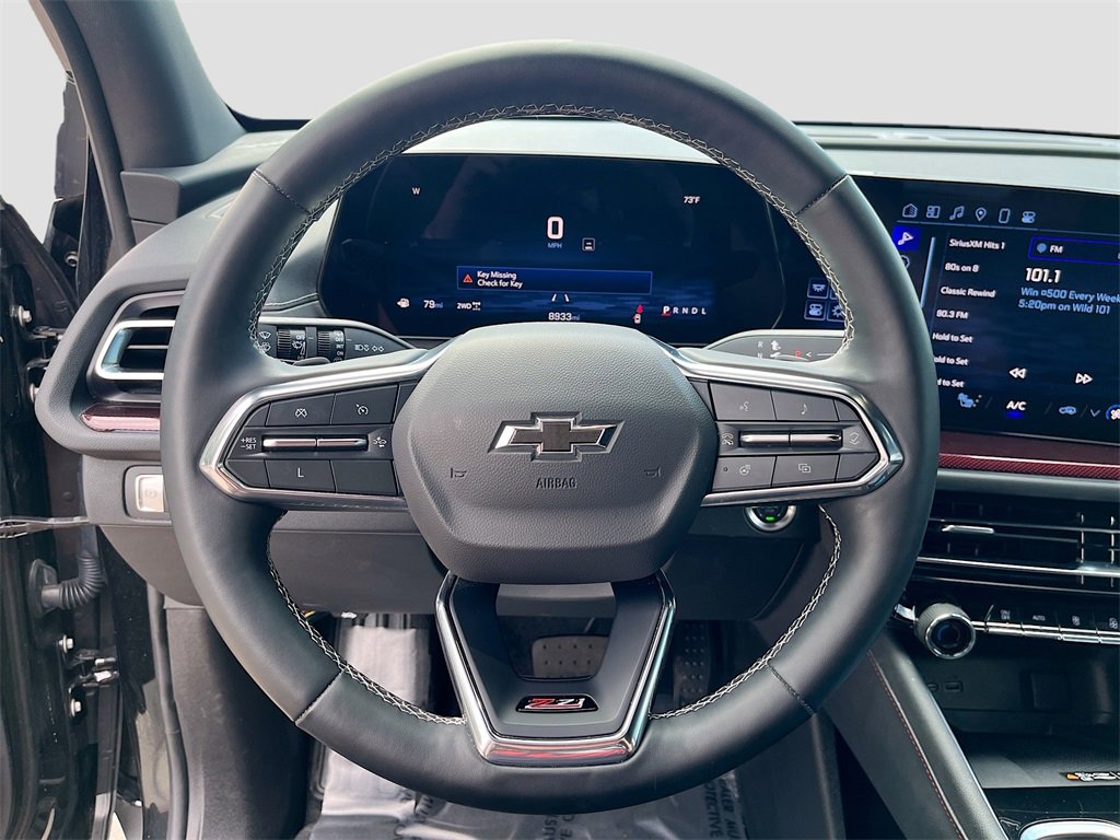 Used 2024 Chevrolet Traverse Z71 image 11