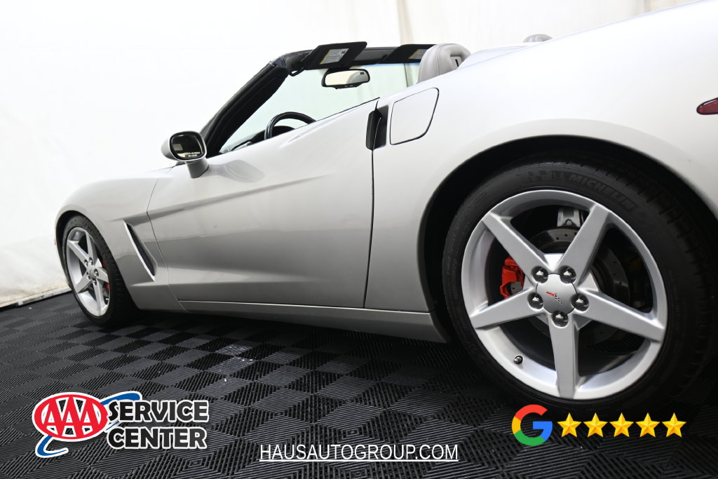 Used 2005 Chevrolet Corvette Convertible w/ Preferred Equipment Group RWD image 12