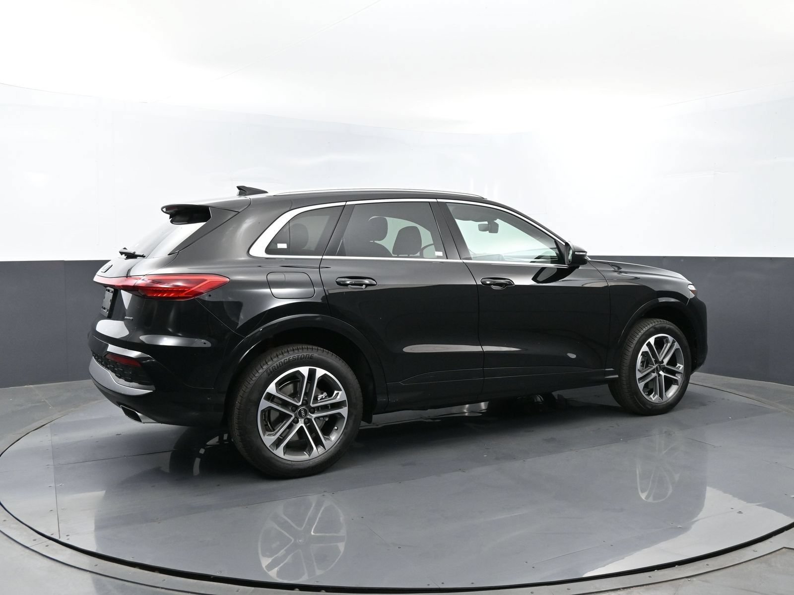 New 2026 Audi Q5 Premium AWD/4WD image 25