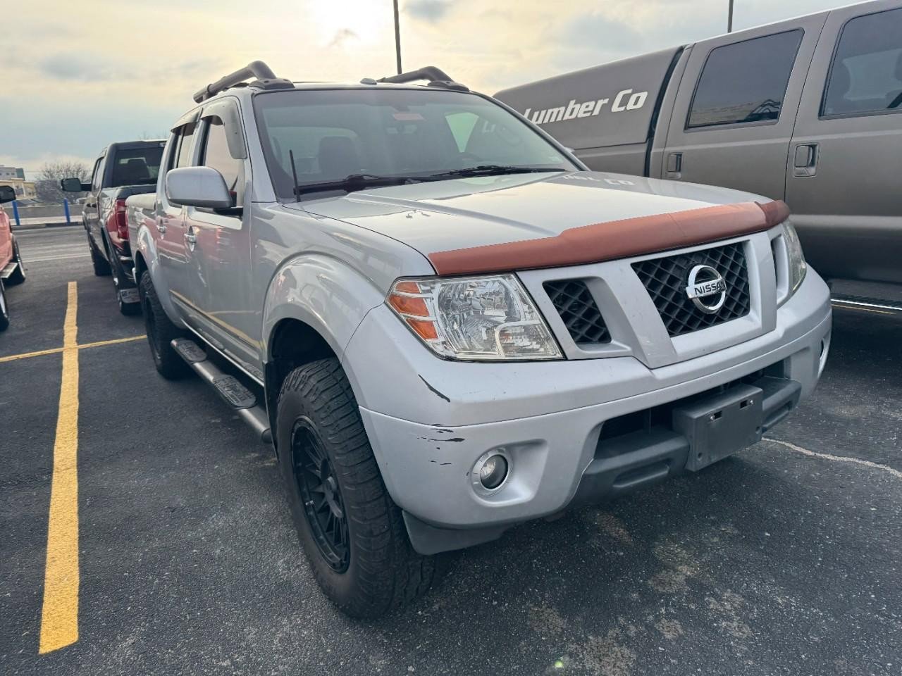 Used 2012 Nissan Frontier PRO-4X w/ Pro-4x Luxury Pkg image 3