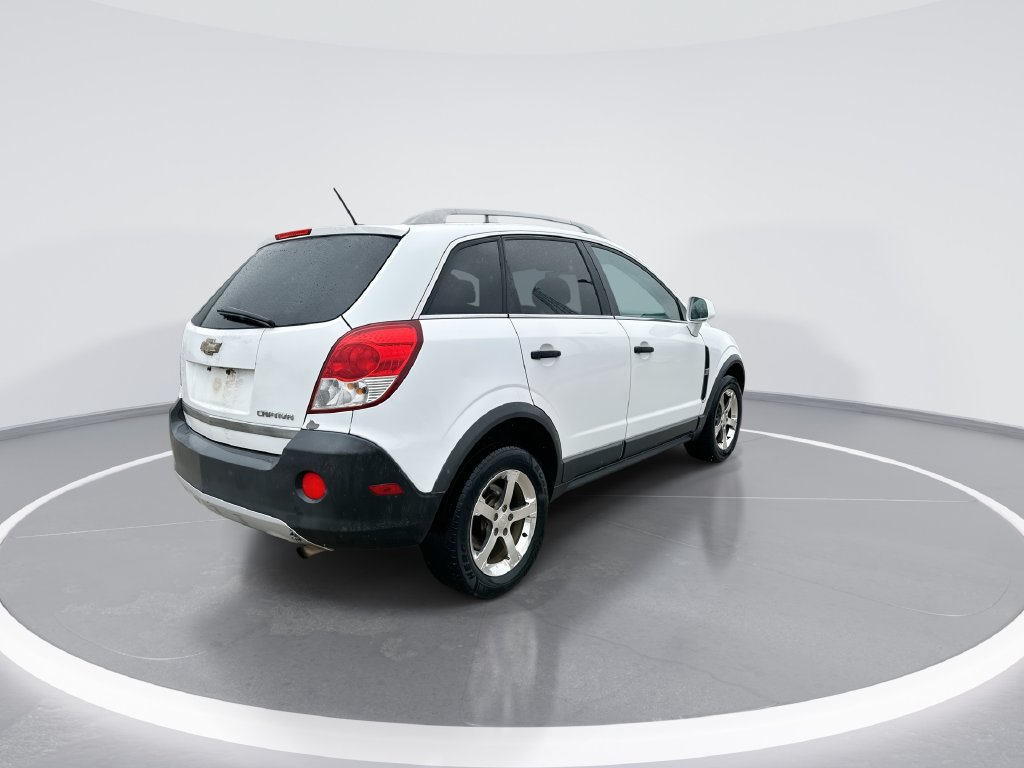 Used 2012 Chevrolet Captiva Sport LS FWD image 8