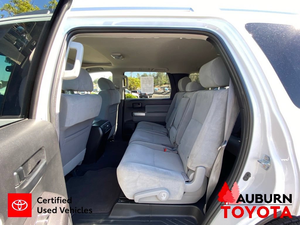Certified 2021 Toyota Sequoia SR5 AWD/4WD image 29