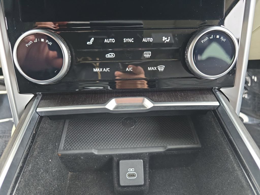 Certified 2023 Land Rover Range Rover SE image 26