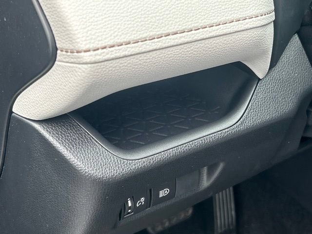 Certified 2025 Toyota RAV4 XLE AWD/4WD image 21
