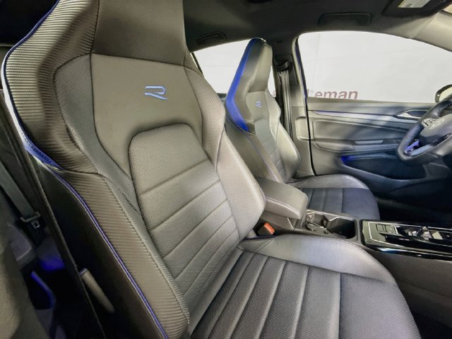Used 2024 Volkswagen Golf R AWD/4WD image 28