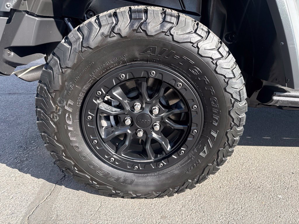 Used 2023 Jeep Wrangler Unlimited Rubicon 4xe AWD/4WD image 12