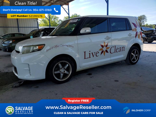 Used 2013 Scion xB FWD image 1