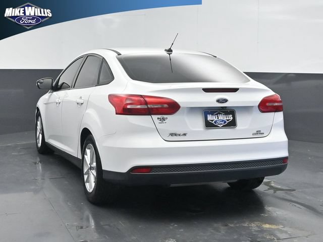 Used 2015 Ford Focus SE FWD image 5