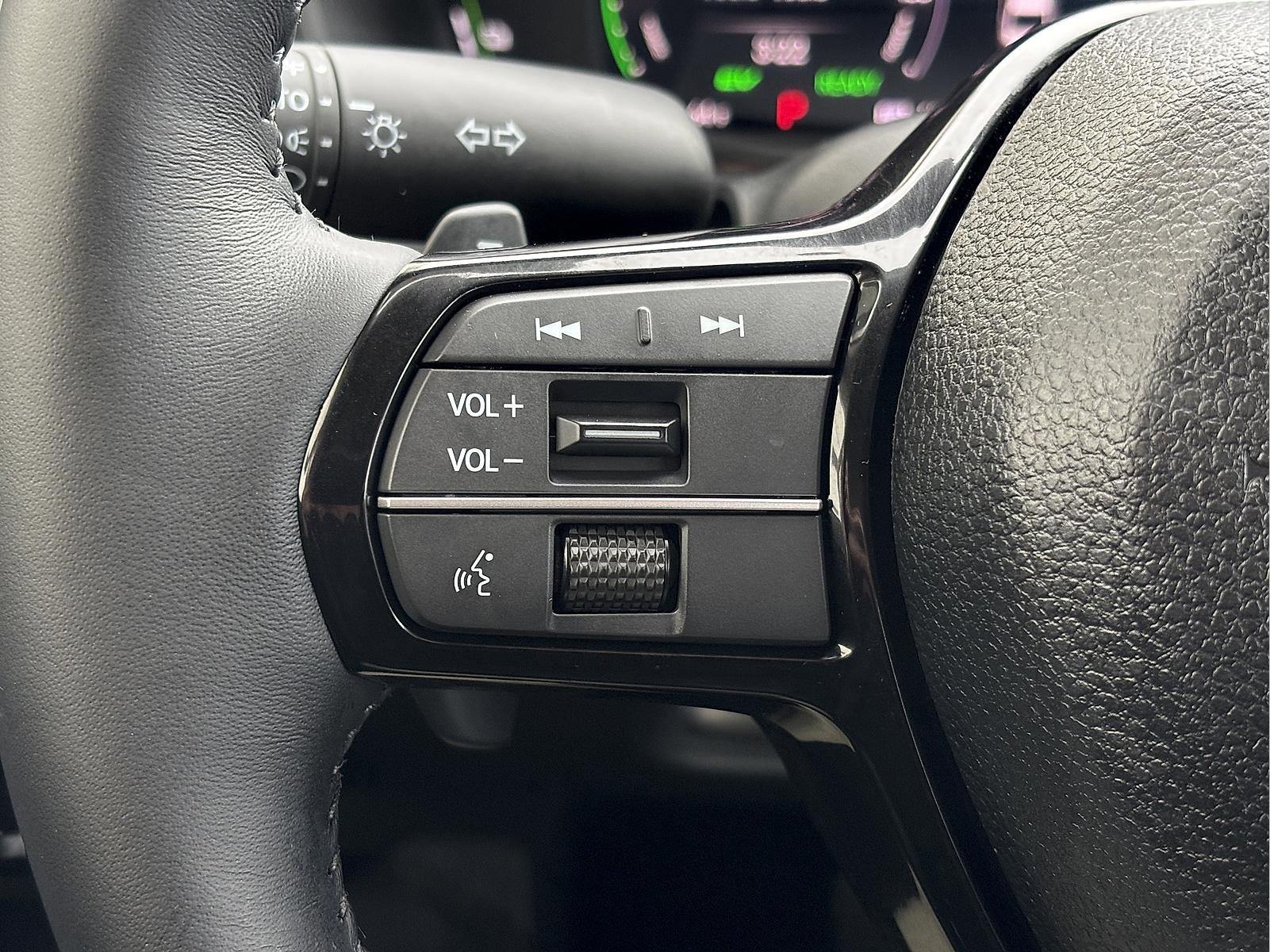 Certified 2025 Honda Accord Touring image 35