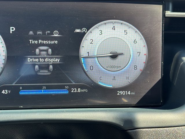 Used 2024 Hyundai Tucson Limited image 17