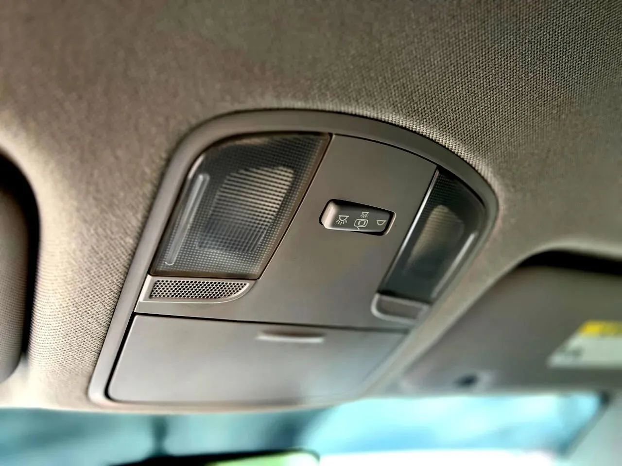 Used 2019 Hyundai Elantra SE w/ Cargo Package image 23