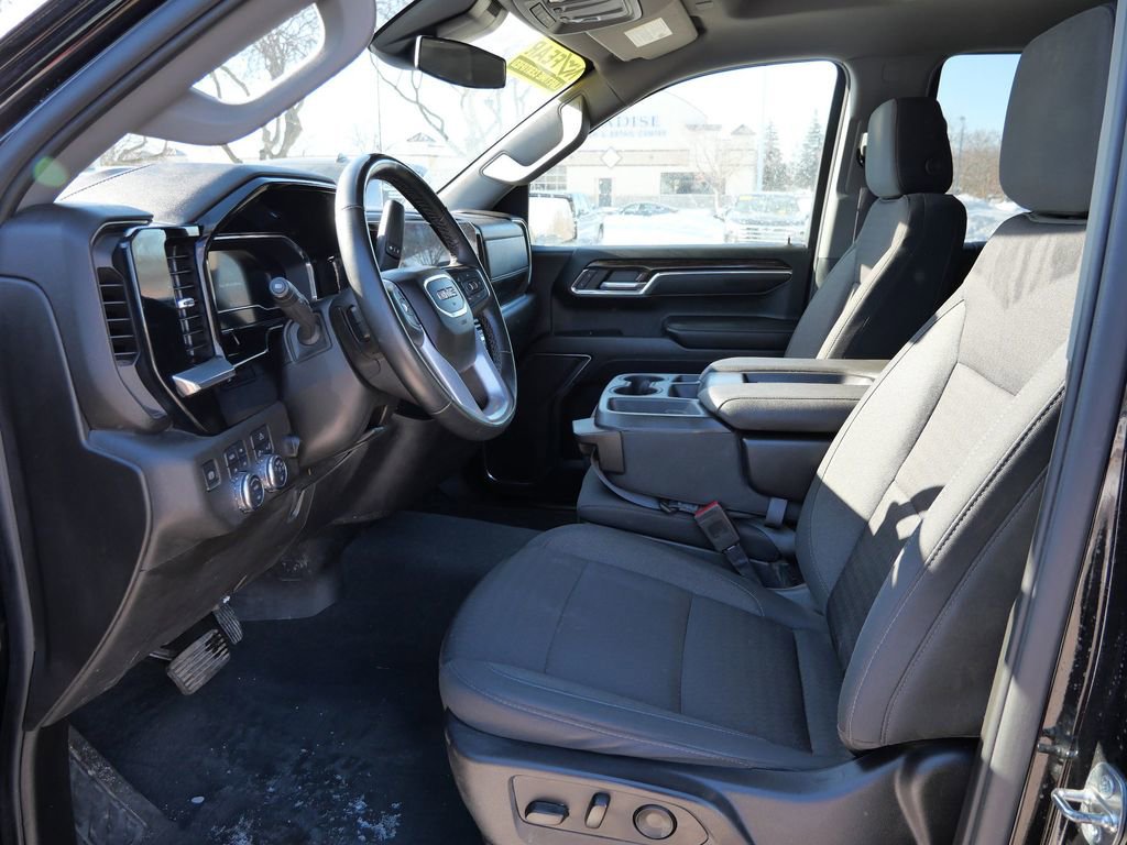 Used 2024 GMC Sierra 1500 Elevation image 12