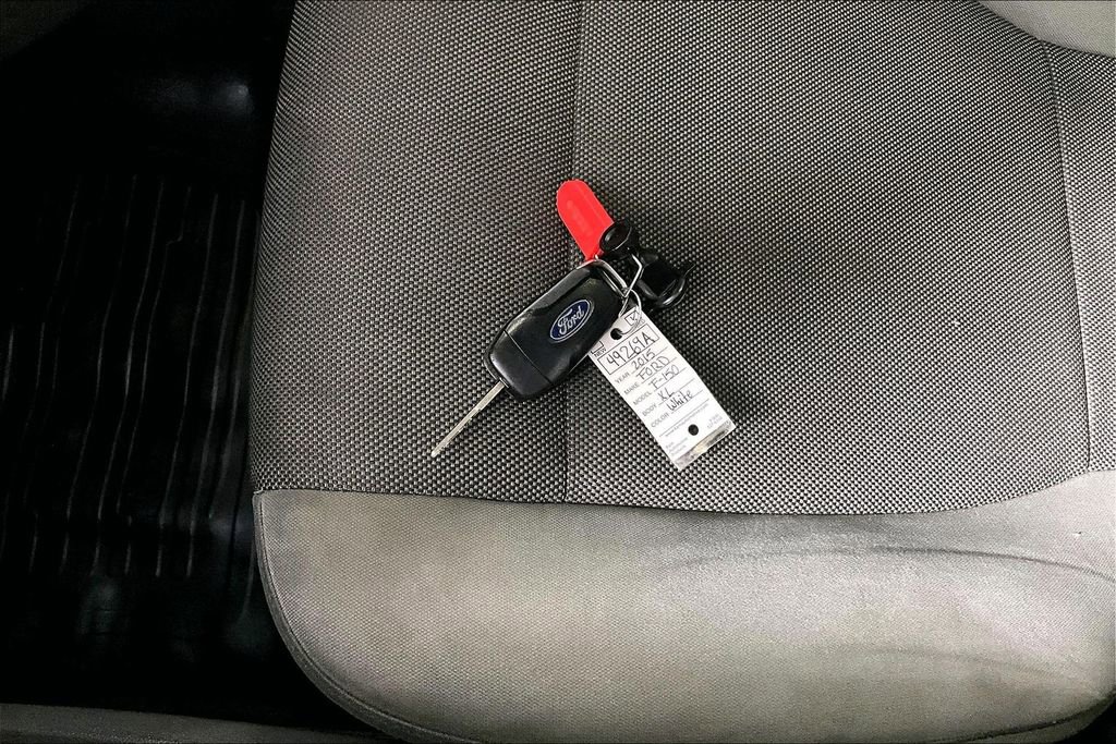 Used 2015 Ford F150 XL w/ Equipment Group 101A Mid image 10