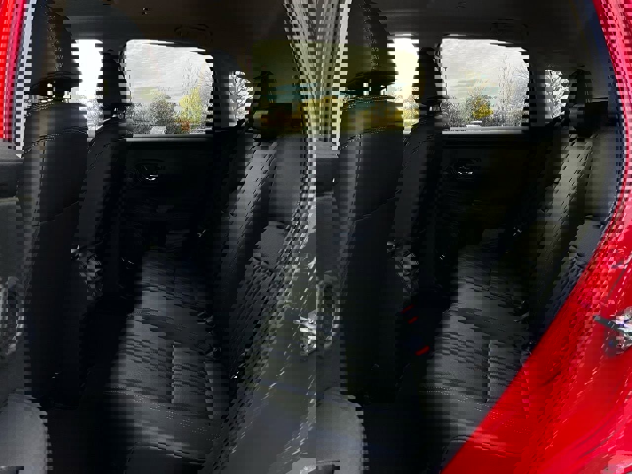 Used 2025 Honda HR-V EX-L image 12