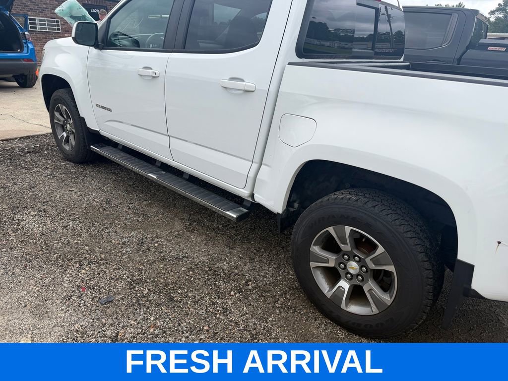 Used 2018 Chevrolet Colorado Z71 AWD/4WD image 2