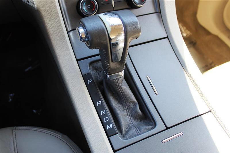 Used 2012 Ford Taurus SEL FWD image 19