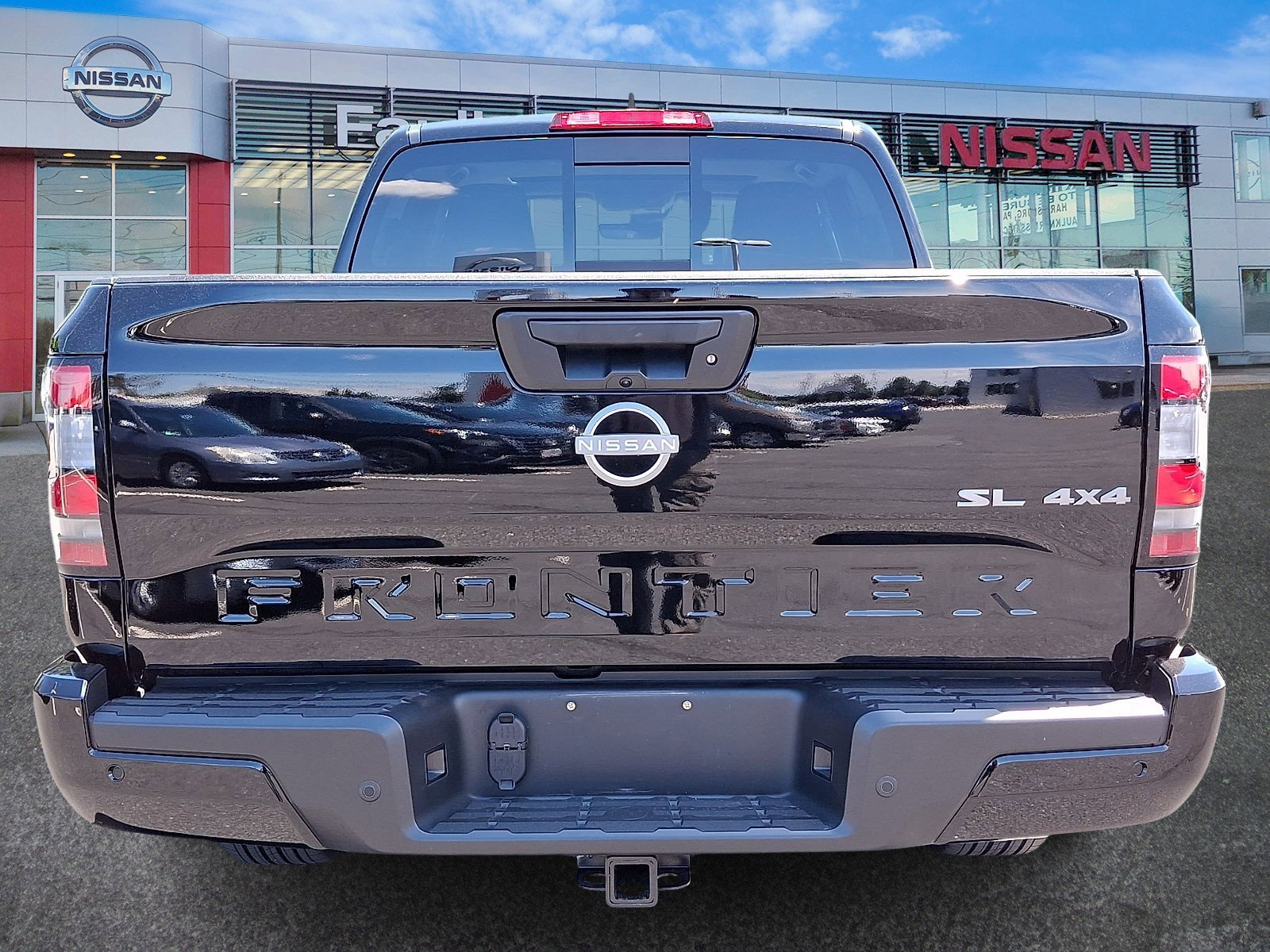 Certified 2024 Nissan Frontier SL w/ Technology Package AWD/4WD image 5