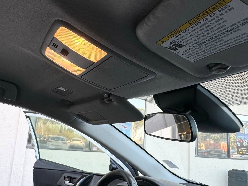 Used 2017 Toyota Corolla iM FWD image 19