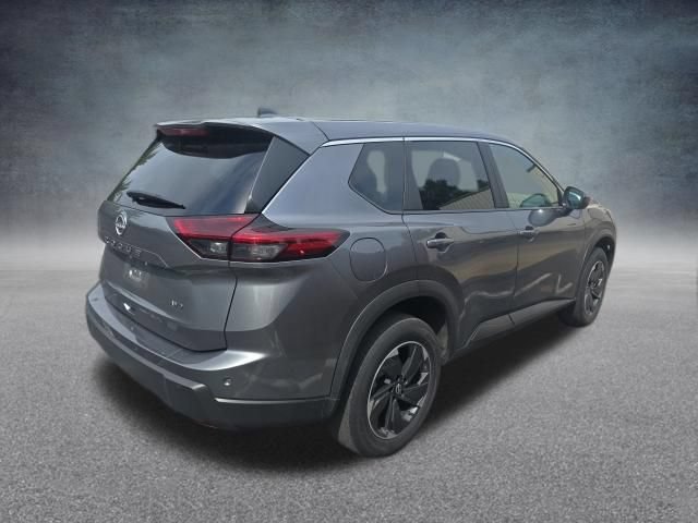 Used 2025 Nissan Rogue SV AWD/4WD image 8