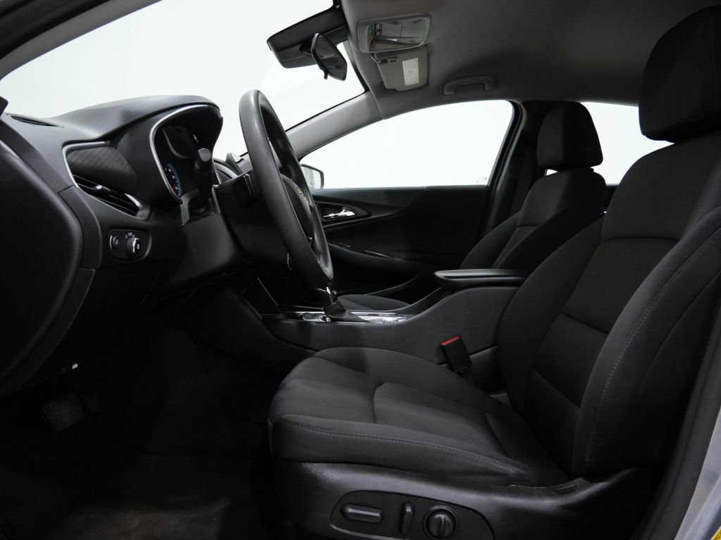 Used 2024 Chevrolet Malibu LT image 12