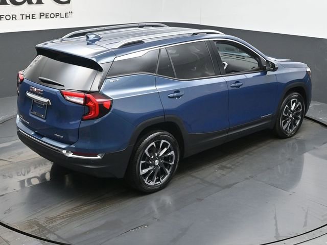 Used 2024 GMC Terrain SLT w/ Infotainment Package II image 39