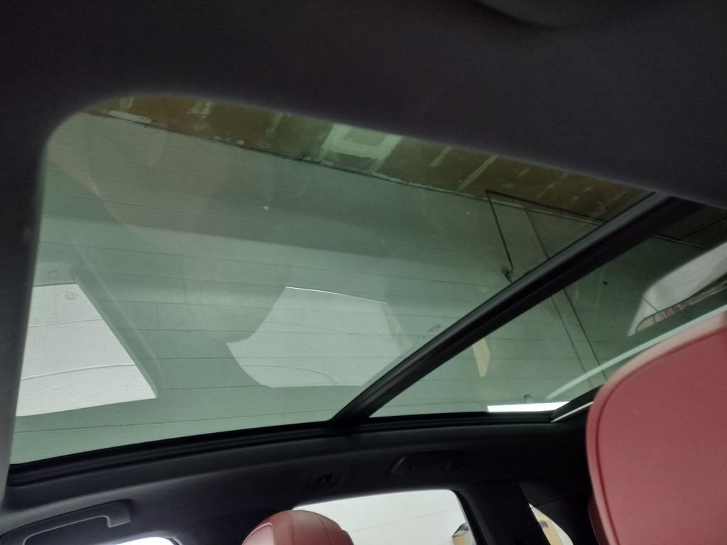 Used 2019 Porsche Cayenne S image 22