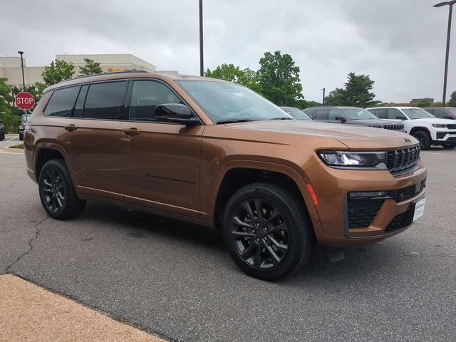 New 2026 Jeep Grand Cherokee L Limited AWD/4WD image 2