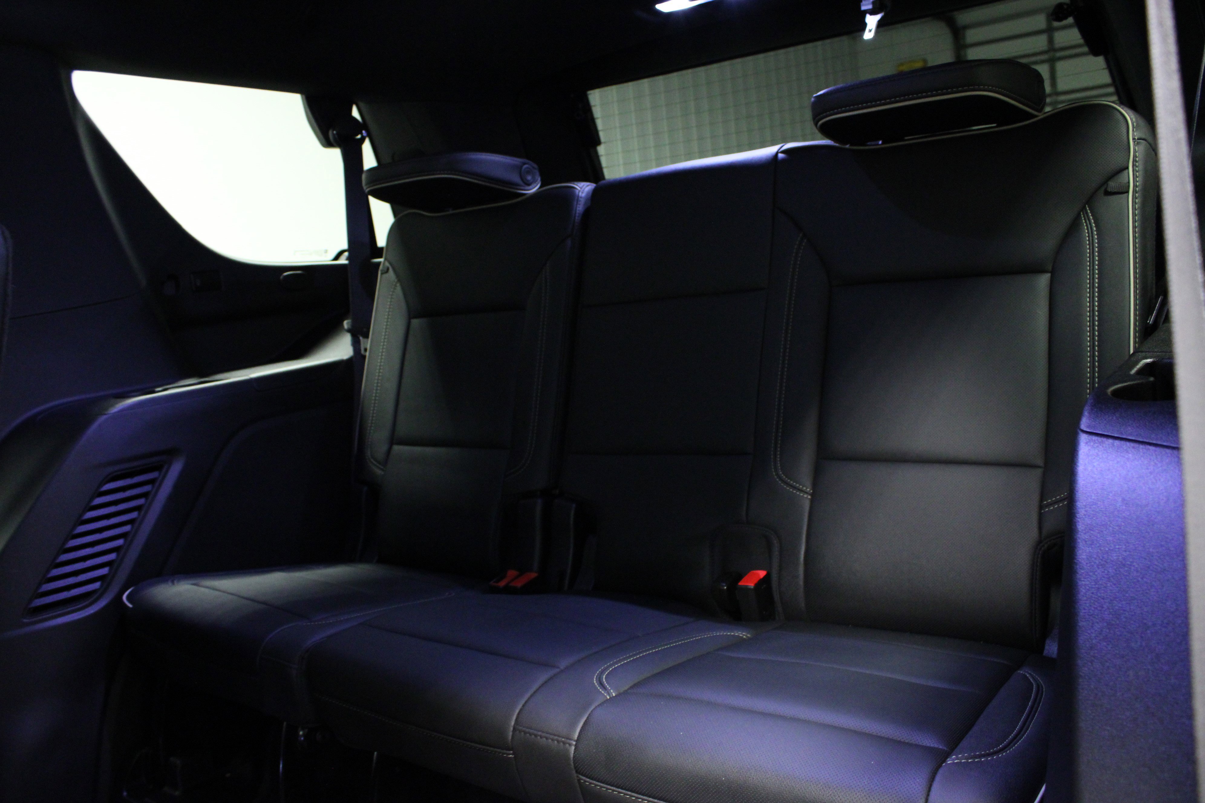 Used 2024 GMC Yukon SLT image 14