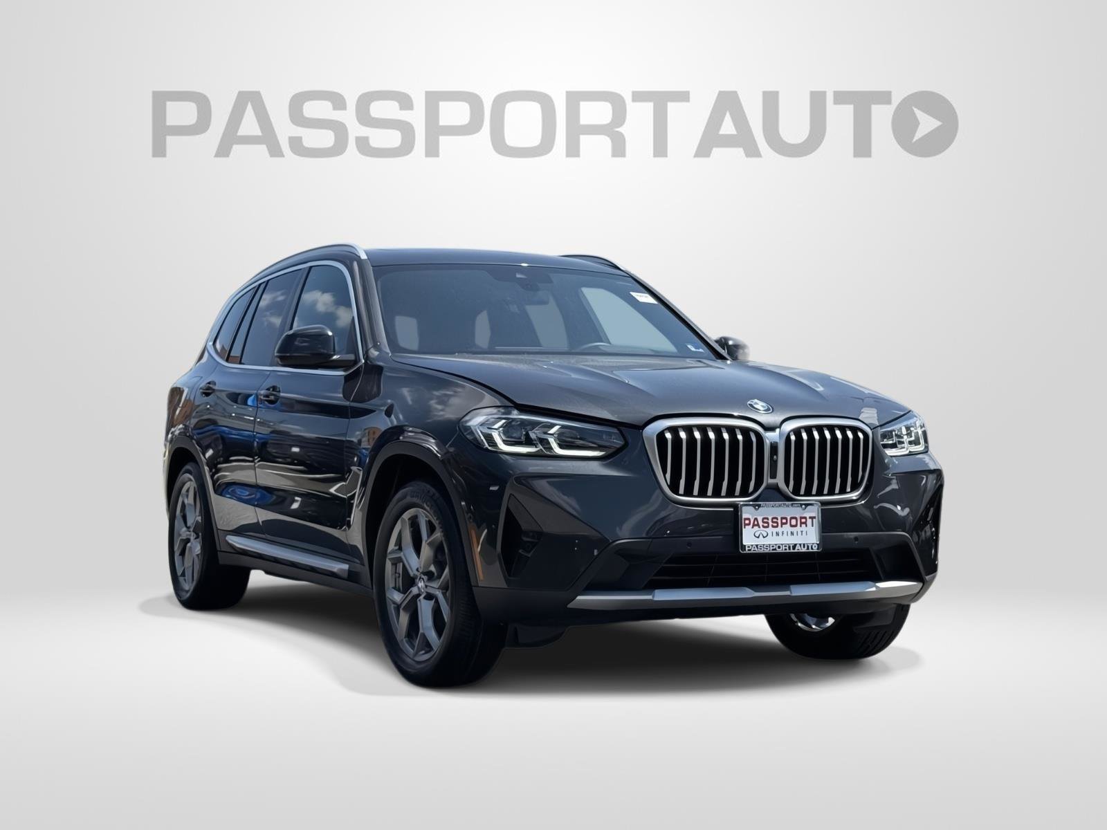 Used 2023 BMW X3 xDrive30i w/ Premium Package AWD/4WD image 3