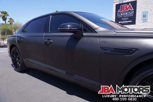 Used 2023 Bentley Flying Spur Plug-In Hybrid AWD/4WD image 18