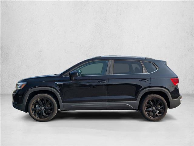 Used 2023 Volkswagen Taos SE w/ Black Wheel Package FWD image 8