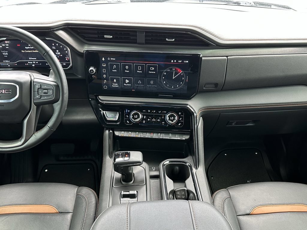 Used 2024 GMC Sierra 1500 AT4 w/ Technology Package AWD/4WD image 14