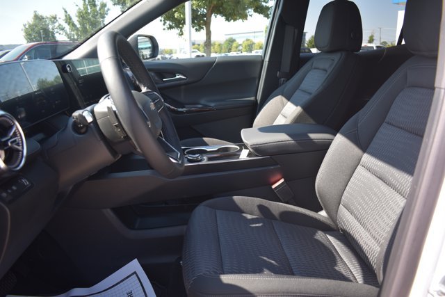 New 2027 Chevrolet Equinox LT FWD image 13