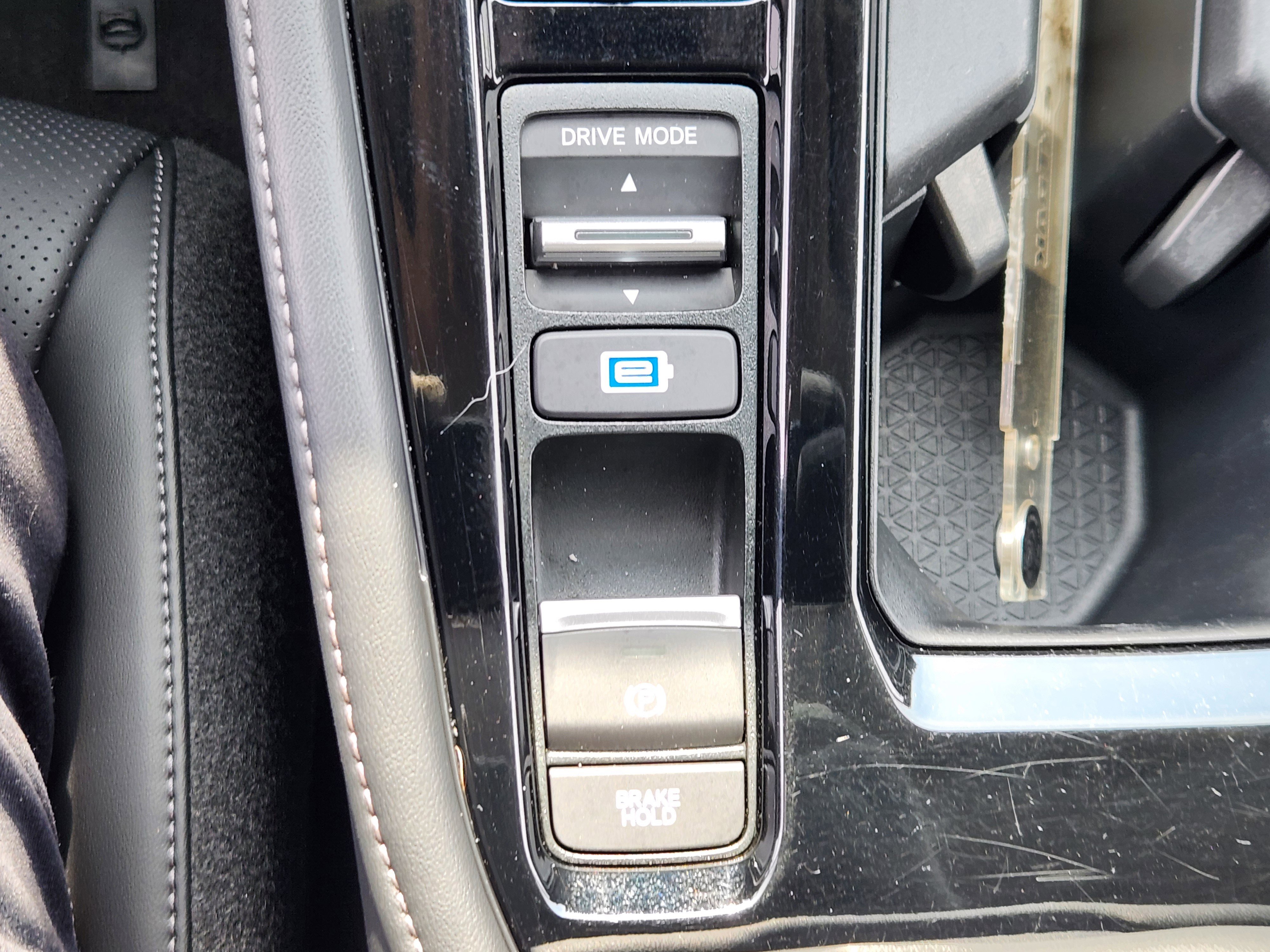 Certified 2024 Honda Accord Touring image 23