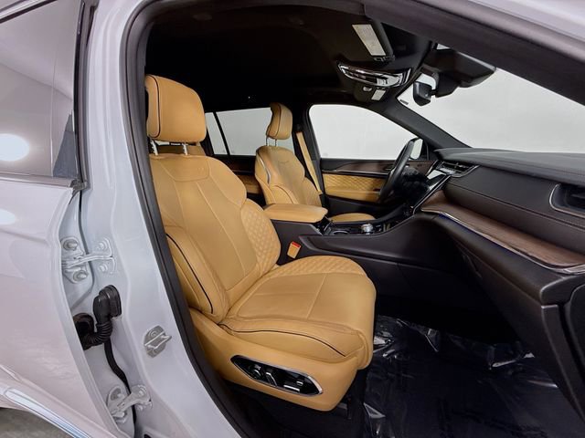 Used 2024 Jeep Grand Cherokee L Summit image 28