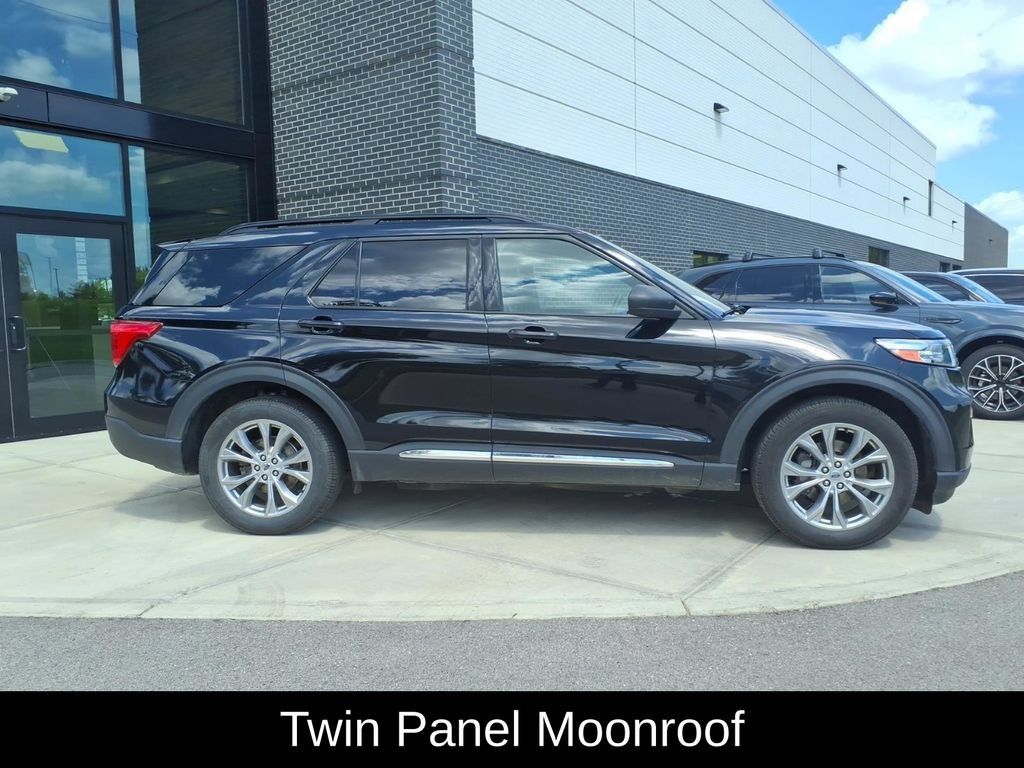 Used 2020 Ford Explorer XLT w/ Equipment Group 202A AWD/4WD image 8